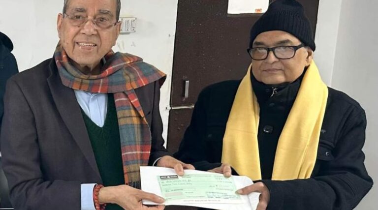 अयोध्या राम मंदिर के लिए पटना के महावीर मंदिर ने दिए 10 करोड़ रुपये, 2 करोड़ रुपये का अंतिम चेक सौंपा गया