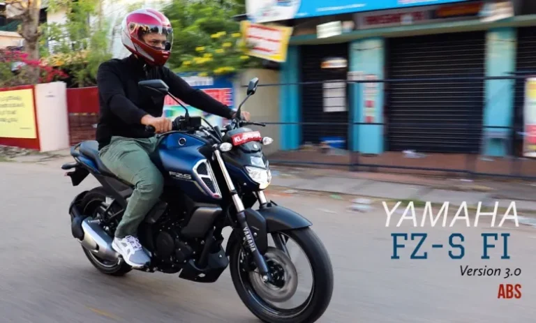 अपनी गर्लफ्रेंड को घुमाने के लिए लाएँ किलर लुक वाली Yamaha ZSF-FI बाइक, मिलेंगे कई सेफ्टी फीचर्स