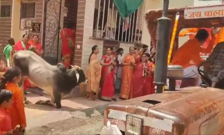नंदी की भक्ति: गणेश को देखते ही घुटनों के बल बैठ गए